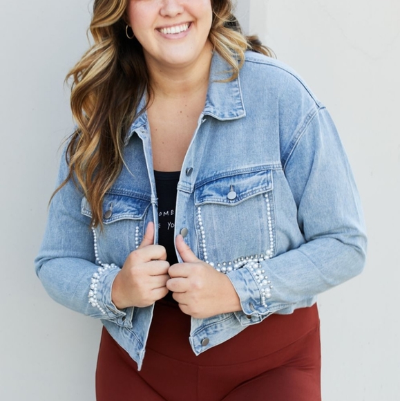 Pearl Trim Cropped Denim Jacket - Picture 6 of 11